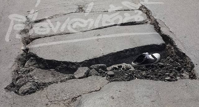 ถนนเส้นทางพิษณุโลก-ตากฟ้า ถนนชำรุดเสียหายยาวเป็นกิโล