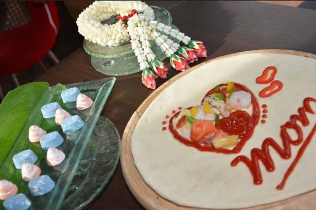 Bake for Mom บอกรักแม่...ผ่านพิซซ่าที่คุณทำเอง กับพิซซ่า คอนเนคชั่น โรงแรมวินเซอร์ สวีทส์ 