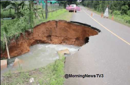 ชาวบ้าน อ.ขลุง จ.จันทบุรี จี้หน่วยงานเร่งซ่อมถนนทรุดลึก 4 เมตร หวั่นอันตราย