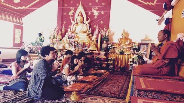 ญาตินศ.ไทย ตกเหวที่สหรัฐฯ บำเพ็ญกุศลที่วัดธรรมสุจิตต์ และให้กำลังใจหน่วยงานท้องถิ่นที่เฟรสโน