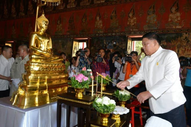 อัญเชิญพระพุทธสิหิงค์ให้ประชาชนสรงน้ำ-สักการะ พร้อมจัดสงกรานต์งานวัดย้อนยุคที่สวนลุมฯ 12-15 เม.ย.นี้