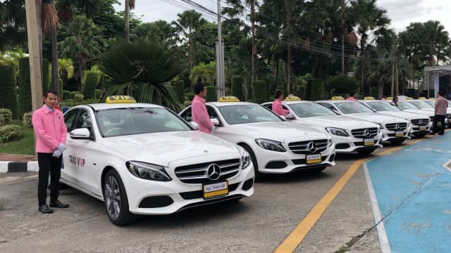 ขนส่งฯ เปิดตัว TAXI VIP ใช้ Mercedes-Benz มิเตอร์เริ่ม 150 บาท