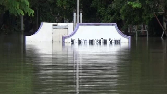 สตูลยังอ่วม น้ำท่วมหนัก ไฟช็อตเสียชีวิตแล้ว 1 ราย-ประกาศปิด 2 โรงเรียน