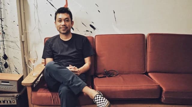 ส่องภาพหลุด “ป๊อด โมเดิร์นด็อก” ซุ่มทำโปรเจกต์ใหม่....พร้อมจับไมค์จัดเต็ม!! 