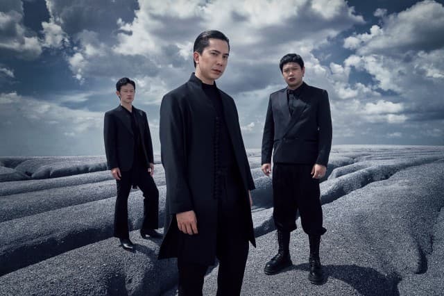 ดังไกลระดับอินเตอร์!! มิวสิกวิดีโอ  “Walk The Earth วง Slot Machine”  คว้า 9 รางวัล!! จาก Global Film Festival Awards และ Hollywood Gold Awards ณ ลอสแอนเจลิส สหรัฐอเมริกา