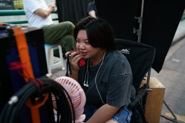 “แคลร์ จิรัศยา” ทุ่มเกินร้อย!! กำกับฯ หนัง “แฟลตเกิร์ล ชั้นห่างระหว่าง เ ร า” สะท้อนชีวิตเด็กแฟลตที่มีความต่างมาเป็นตัวกำหนด