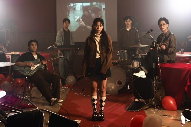 “Yes Indeed” ปล่อยเพลงใหม่สุดเท่ “ยังไม่อาจ (เริ่มต้นใหม่)” เสิร์ฟดนตรีเข้มข้นหนักแน่น เข้าถึงใจคนมูฟออนไม่ได้