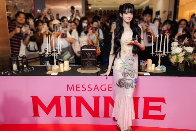 ครั้งแรกที่ไทย! “มินนี่ (G)I-DLE” เปิดตัวตนอีกมุมให้รู้จักผ่านนิทรรศการ “MINNIE POP-UP STORE [HER]” 