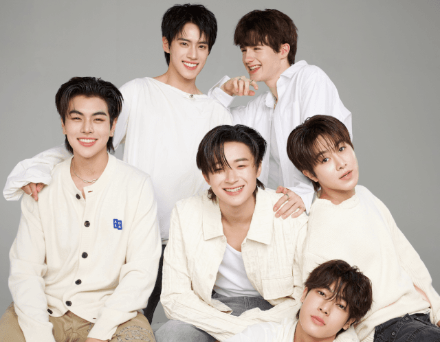 MCHOICE ส่ง 6 หนุ่ม แซม เลออน พาย พี ติวเตอร์ เบ็น  มาทำภารกิจพิชิตเดบิวต์เป็นศิลปิน T POP  ใน รายการ MCHOICE ROAD TO DEBUT 