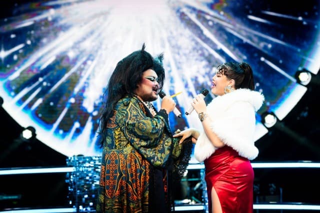 “โค้ชแอม-โค้ชเบน-โค้ชธามไท” จับคู่เดือด ลูกทีม LGBTQIAN+ ดวลศึกรอบ  BATTLES   ฟาดทุกโน้ต! จัดหนักทุกโชว์!  ในเวที The Voice Pride 2025 (ติดตามได้ในวันอาทิตย์ที่ 20 ก.ค.นี้  เวลา 20:30 น. ทางช่อง 7HD)