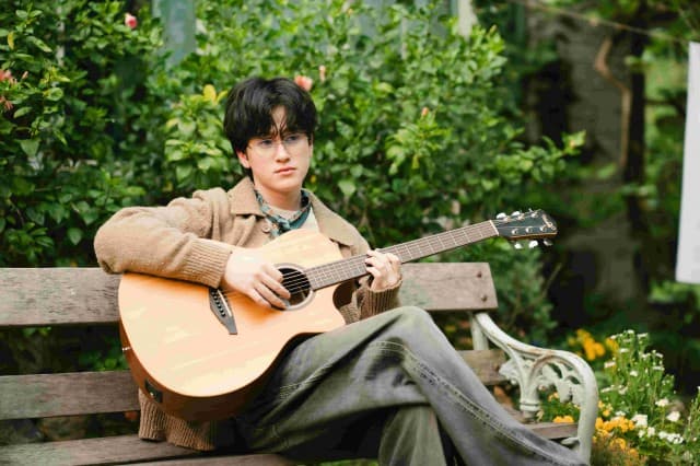 Patrick Noel ส่งซิงเกิลแรกสุดอบอุ่น “ขอบคุณสำหรับโลกใบใหม่ (Blooming)” ได้ Yented ร่วมแต่ง เพลงสุดฟีลกู๊ด ช่วยเติมพลังใจให้ทุกคนได้เริ่มต้นใหม่กับชีวิตที่สดใสกว่าเดิม