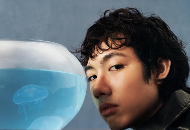 DOM ปล่อย MV ‘แมงกะพรุน ’ พร้อมเปิดตัว EP Drift.  พาทุกคนสำรวจห้วงอารมณ์ ที่ล่องลอยไร้ทิศทาง