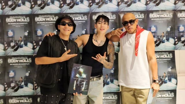 Twopee แท๊กทีม Jay Park และพี่ใหญ่ Joe Flizzow  ส่งความเดือดทั่วเอเชีย กับซิงเกิลใหม่ Backstage Midnight Freestyle