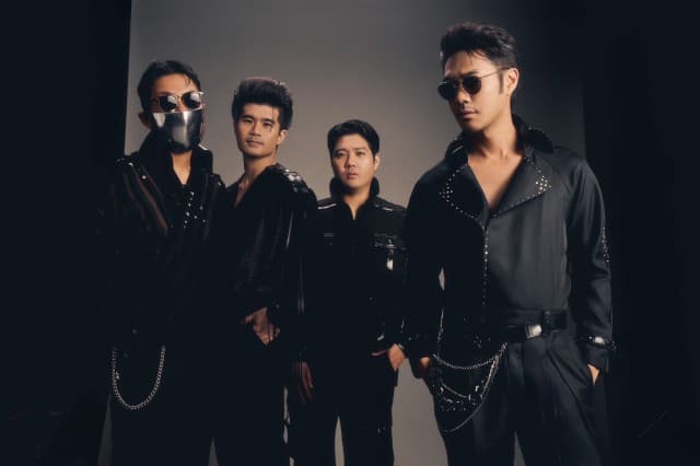 ‘getsunova’ พา “ดัง พันกร” เสิร์ฟความเศร้าลึกซึ้งใน “คิดถึงเป็นประจำ” บทเพลงถึงคนที่จากไป แต่ยังคงอยู่ในใจเสมอ