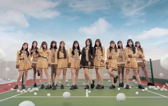 “BNK48” ถ่ายทอดมุมแอบรัก ผ่านซิงเกิลสุดคิ้วท์ “คำสารภาพที่ไม่คาดฝัน”  ส่งท่าเต้น “ดึงผัก” ต้นฉบับจากญี่ปุ่น “แจนรี่” เซ็นเตอร์เพลงหลักครั้งแรก!