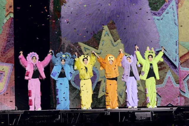 มันส์สุดเหวี่ยง ‘PROXIE’ ทำเวทีเดือด  จัดเต็มคอนเสิร์ตใหญ่ PEPSI Presents PROXIE The 3rd Concert PROXIMA-B  สุดภูมิใจได้คัมแบคอิมแพ็ค อารีน่า อีกครั้ง