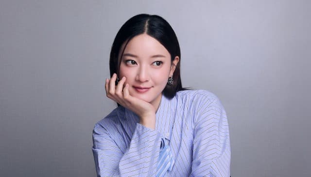 INK WARUNTORN ปล่อยเพลงใหม่ “แอบรักได้สมบูรณ์แบบ” ที่มาเล่าสถานะของการแอบรักใครสักคนอย่างเต็มใจ พร้อมร่วมแสดงกับมีน - นิชคุณใน MV ที่เป็นตัวแทนของคนแอบรักแบบสุขใจ