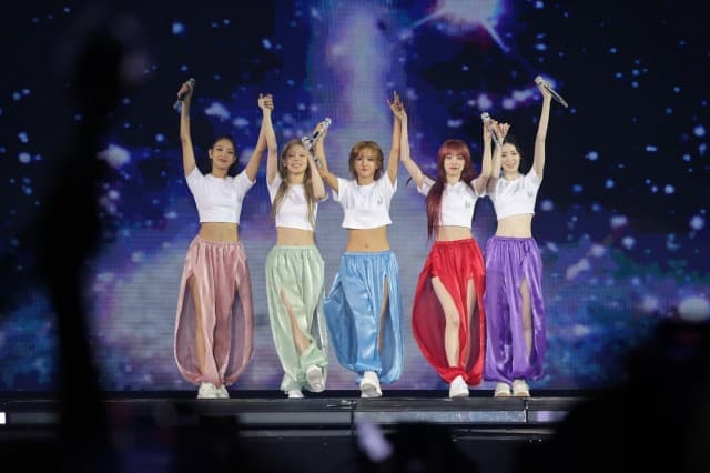 เปิดฉากความอลังการ! i-dle จัดเต็มโชว์สะกดทุกสายตาใน [Syncopation] IN BANGKOK พร้อมโชว์พิเศษที่เตรียมมาเพื่อ NEVERLAND ไทยเท่านั้น!!