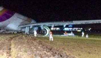 สุวรรณภูมิเลื่อนเปิดรันเวย์เป็น 18.00 น. เนื่องจากย้ายเครื่องบินลำที่ไถลไม่เสร็จ