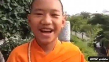 ชาวเน็ตกดไลค์! คลิปเณรน้อย "เจริญพร...โซเชียลแคม" สอนธรรมะสู้คลิปฉาว