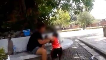 เจอตัวแล้ว! แม่โหดทุบลูกบังคับเร่ขายของ ยันแค่ตีสั่งสอน เหตุเด็กซน