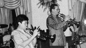 พระอัจฉริยภาพด้านดนตรี เพลงพระราชนิพนธ์ ลำดับที่ ๔๔ 'เราสู้'