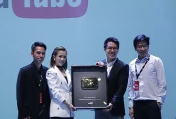 เรื่องเล่าเช้านี้ รับรางวัล Gold Button จาก Youtube เป็นช่องรายการข่าว ที่มีผู้ติดตามมากที่สุด