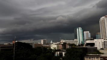 กรมอุตุ เตือน หลายจังหวัดรับมือพายุฤดูร้อน ฝนฟ้าคะนอง ลมแรง ลูกเห็บตกบางพื้นที่