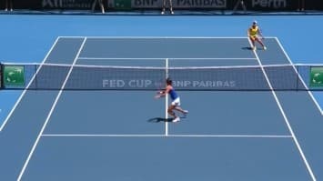 แอชลีย์ บาร์ตี้ ตีเสมอ ให้ ออสเตรเลีย เฟดคัพ รอบชิง