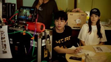 April - Only Monday ความเศร้าเกินล้าน! พร้อมใจกันปล่อยโฮ จนทะยานขึ้นอันดับ #1 on Trending for music บน YouTube