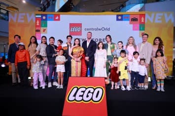 เบลล่า ราณี นำทีมเหล่าสาวก LEGO ตัวยง กลัฟ คณาวุฒิ, ออฟ จุมพล, กัน อรรถพันธ์, นนน กรภัทร์, โอบ โอบนิธิ และครอบรัวดารา เปิดตัว LEGO® Certified Store แห่งที่ 5 ในประเทศไทย และครั้งแรกกับคอนเซ็ปใหม่ ณ เซ็นทรัลเวิลด์ 