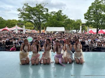 “BNK48 & CGM48” Feat. “เก่ง ธชย” ชูความเป็นไทย พร้อมโชว์ท่าเต้นสุดคิ้วท์  เปิดตัวซิงเกิล “น่ายักแบบนี้ เป็นของเธอนะ” บนเวที “Thai Festival Tokyo 2024”