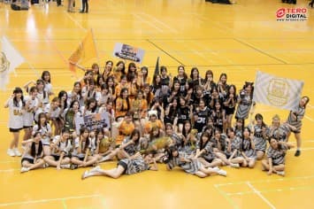 ภาพบรรยากาศงาน BNK48 & CGM48 Sports Day 2024 “Neko Wars” สู้กันเดือด! กีฬาสีแมว 4 สายพันธุ์  BNK48 & CGM48 Sports Day 2024 “Neko Wars” ป่วนฮา ชิงความเป็นหนึ่ง