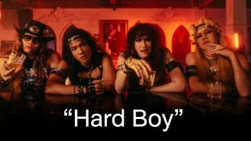 เปิดลำโพงให้ดัง เร่งเสียงหูฟังให้สุด แล้วตะโกนพร้อมกันว่า “Hard Boy”