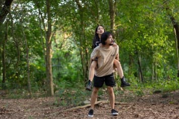 คุณชายน์ (The Cliche) หนังไทยเรื่องสุดท้ายของปี ที่กระแสดีเกินคาด!!!  จ๋าย ไททศมิตร - มายด์ 4EVE  เตรียมฉลองให้กับความน้ำเน่าของชีวิต 26 ธันวาคมนี้