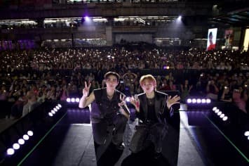 สยามพารากอนจัดเต็มต่อเนื่อง ชวนคู่จิ้นสุดฮอต “ซี- นุนิว”  แจกความฟินให้แฟนๆ แบบใกล้ชิดบนเวที  “SIAM PARAGON THE MAGICAL COUNTDOWN CELEBRATION 2025”