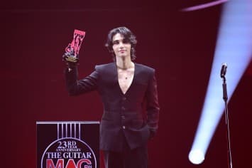 พีพี กฤษฏ์ – เจฟ ซาเตอร์ - โอม ปัณฑพล – 4EVE   นำทัพคนดนตรีรับรางวัลใหญ่แห่งปี “THE GUITAR MAG AWARDS 2025”  ฉลอง 23 ปี นิตยสาร THE GUITAR MAG อย่างยิ่งใหญ่ ร่วมสร้างประวัติศาสตร์หน้าใหม่ของวงการดนตรี