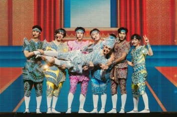 ม่วนจอยลั่นฮอลล์!! 3 คู่ฮอต “คริส-สิงโต, ออฟ-กัน, เต-นิว”  ขนทัพ Special Guests “คณะลิเกศรราม น้ำเพชร, เพื่อนๆ น้องๆ GMMTV” ระเบิดความสนุกครั้งยิ่งใหญ่ ในงาน “PEBACA WHAT A CONCERT” 