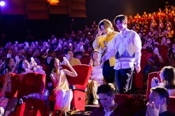 “บี-ควิก“ เสิร์ฟความสนุกให้สมาชิกดูรอบพิเศษหนัง “ซองแดงแต่งผี” ส่ง “บิวกิ้น-พีพี-ก้อย” เอ็นเตอร์เทนความบันเทิงแบบเต็มพิกัด