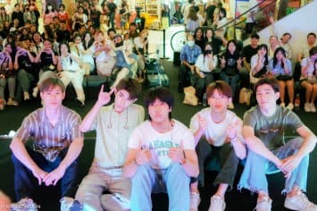 ค่าย RABBIT MOON ยกทัพ วง sweezdream (สวีซดรีม) ตอกย้ำความปัง!! สาดความสุข สุดฉ่ำในวันสงกรานต์ ขึ้นเวทีโชว์สด เพลง ความรักอย่าเพิ่งไป