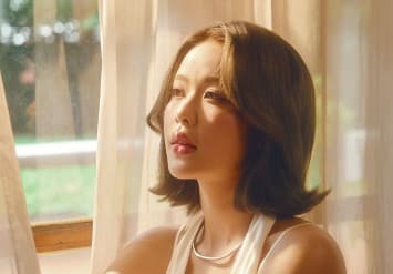 “5 A.M.” เพลงรักละมุนยามเช้า ที่จะทำให้คุณอยากลืมตาขึ้นมาเพื่อใครสักคน การกลับมาของ MOBYE ที่อบอุ่นกว่าครั้งไหน