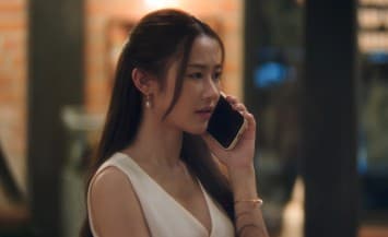 “มีมี่” ปกป้อง “ไอซ์” จากปัญหาส่วนตัว แต่สร้างความวุ่นวายให้ “เกรซ-หนิงหนิง” จนแผนวิวาห์ล่ม! ใน ซีรีส์ “Player ไม่อาจห้ามรัก”