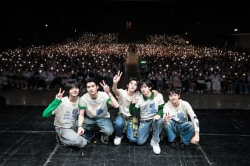 ฮอลล์แตก! iQIYI เอาใจแฟน ๆ “ด้วงกับเธอ” แบบจัดเต็ม “ตี๋ตี๋–ป๋อ” เสิร์ฟโมเมนต์สุดฟิน ยกเค้กเซอร์ไพรส์วันเกิดกันก่อนใคร ในงาน Duang with You EP.9 Presented by iQIYI