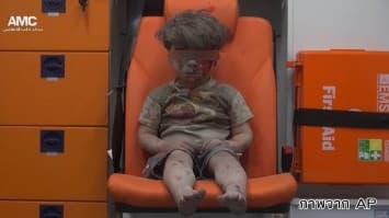 ภาพเด็กชายเหยื่อความขัดแย้งในซีเรีย สร้างความสลดใจต่อผู้คนทั่วโลก (มีคลิป)