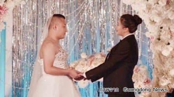 คู่รักชาวจีนสลับชุดแต่งงาน เหตุเจ้าสาวกังวลรูปร่างอวบ เจ้าบ่าวเผย "ยอมอ่อนข้อคือกุญแจสู่ความสุขในชีวิตคู่"